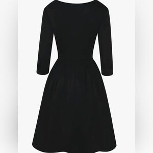 Elegant A-Line Vintage Styled Half Sleeve O-Neck Dress - Size 7